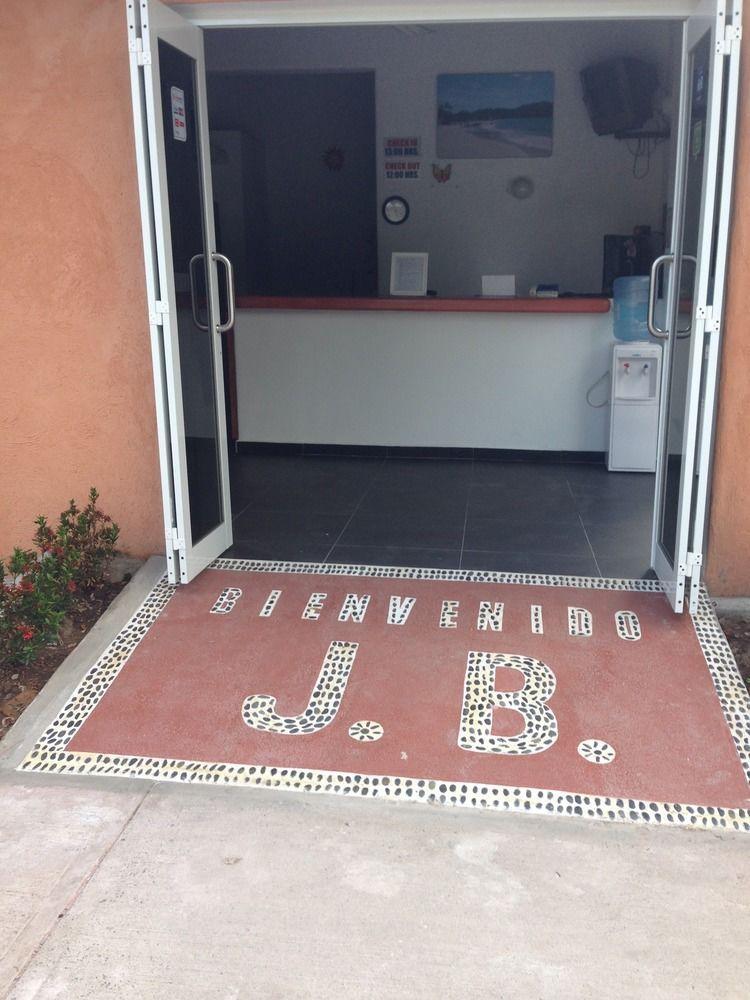 Hotel J.b. Zihuatanejo